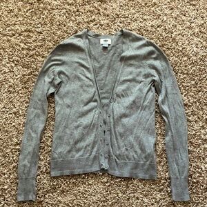 Women’s lightweight vneck cardigan